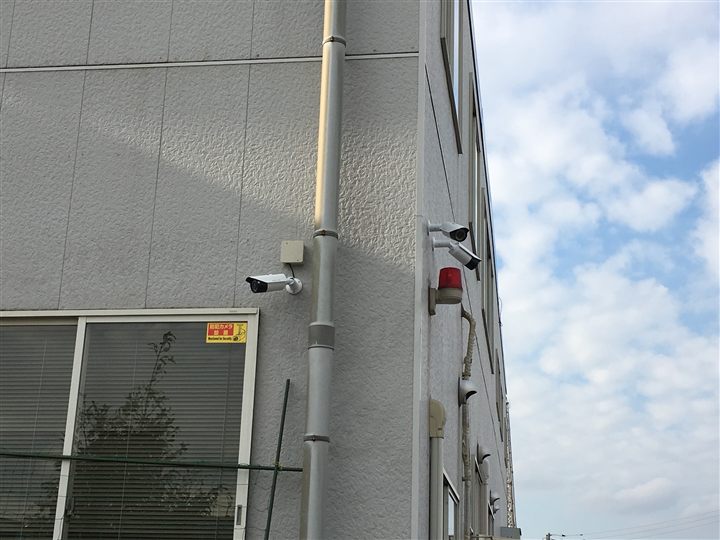 福岡市のトラックディーラーに設置した防犯カメラ