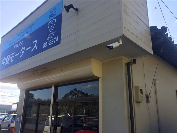 鳥栖市の自動車修理工場に設置した防犯カメラ
